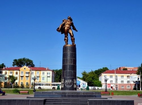 Памятник героям стратонавтам